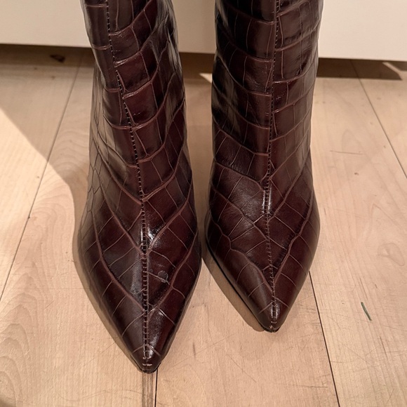 SCHUTZ Maryana Dark Brown Croc-Embossed Heeled Boots - Picture 12 of 13
